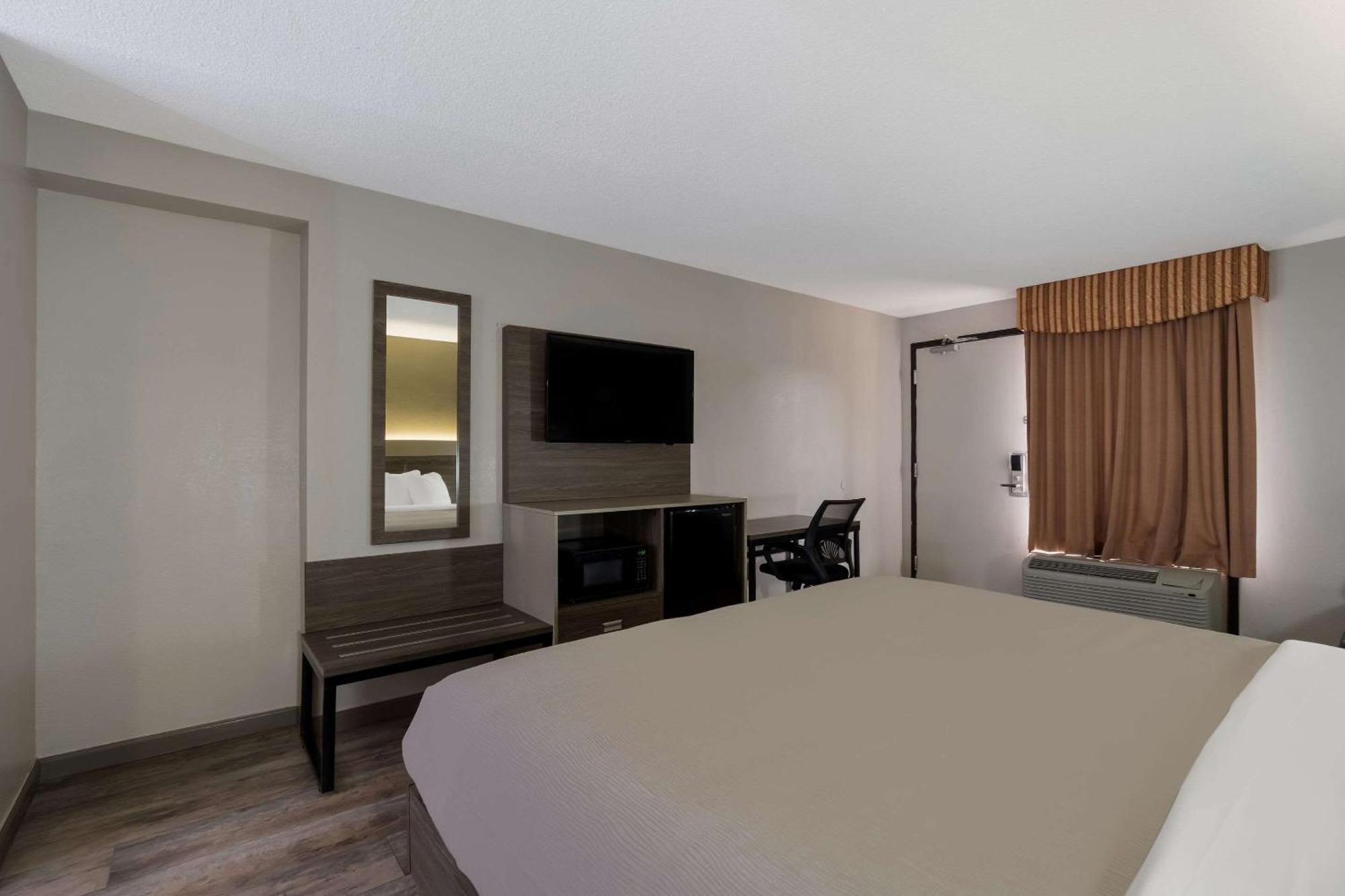 Quality Inn Fort Jackson Columbia Zewnętrze zdjęcie