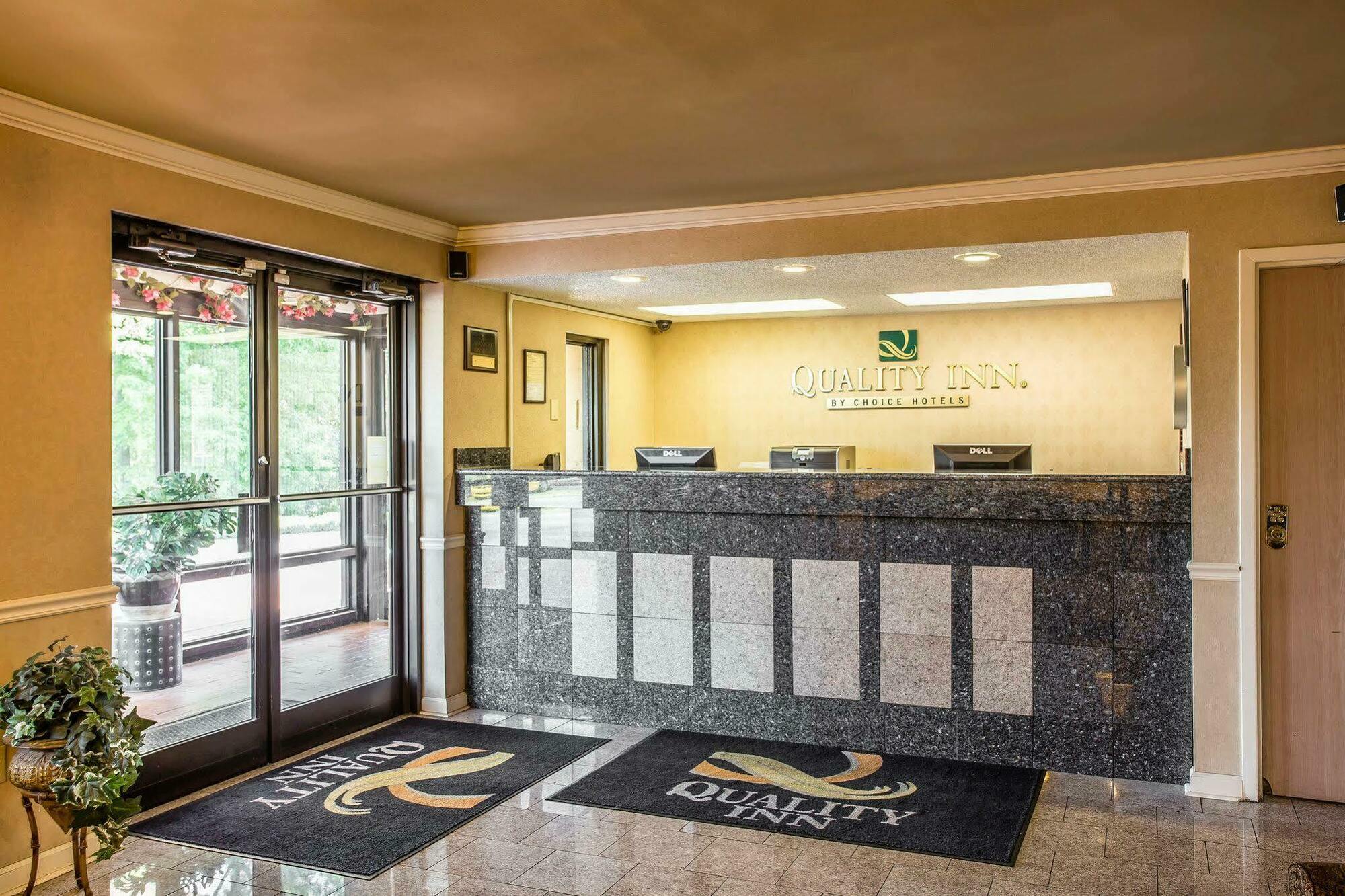 Quality Inn Fort Jackson Columbia Zewnętrze zdjęcie
